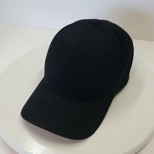 Vintage Y2K Era Fitted Black Baseball Cap